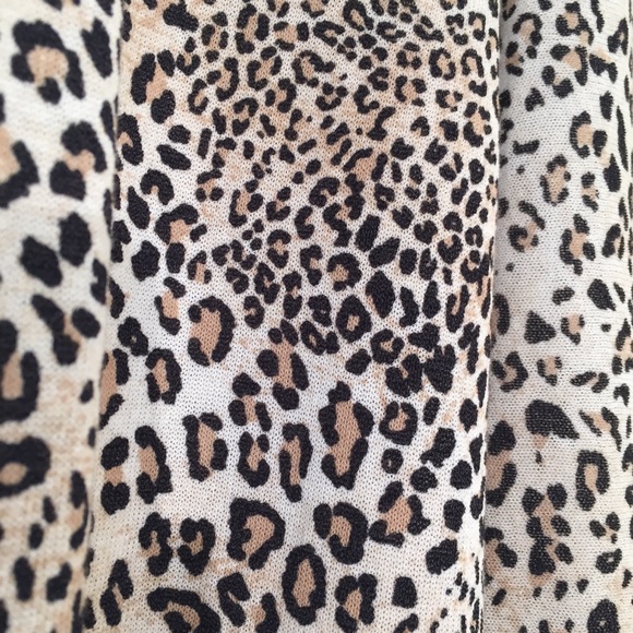 Chico’s animal print ruched sleeve open cardigan size 0 - Picture 5 of 9